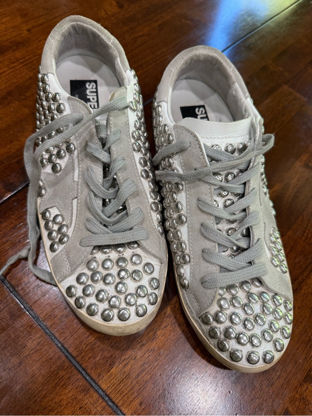 Golden Goose Studded super star 40